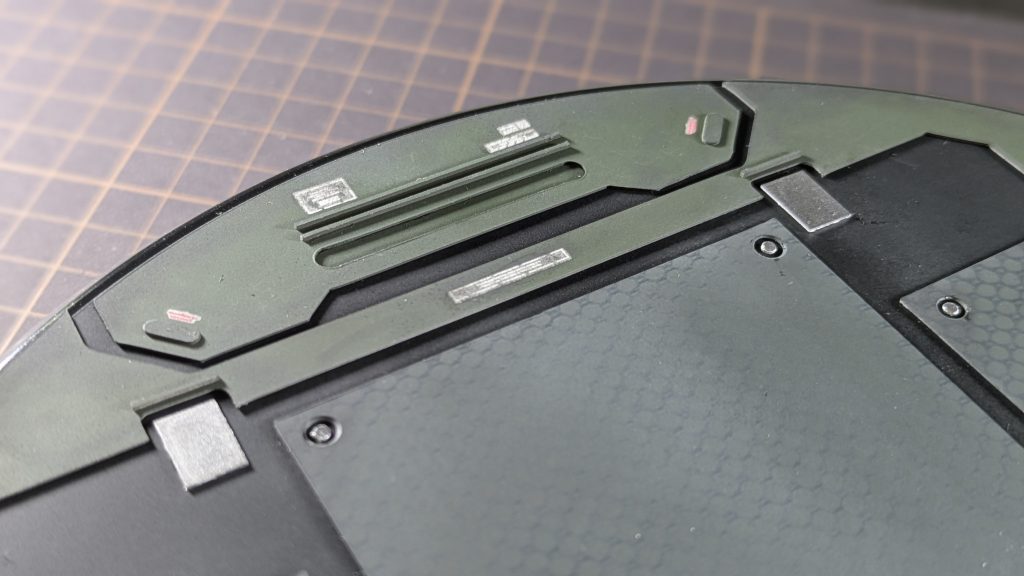 ジオン軍格納庫風の回転台アレンジ制作–3枚目/制作者：@iwashi_pla