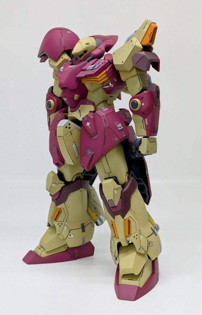 重MSなだけあってボテッとした印象を少しシュッとなるように改修しました