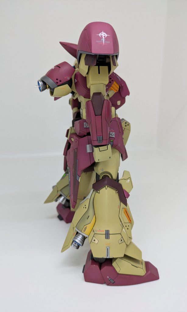 肩のトゲトゲは面倒くさそうだったので全部抜いてしまいました👍