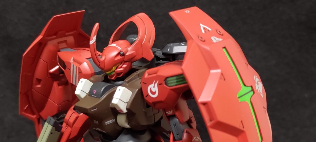 バストアップで