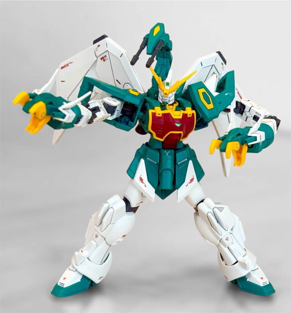 ガンダムヴァサーゴ見たいですな。ドラゴンガンダム→アルトロンガンダム→ガンダムヴァサーゴの流れなんですかね？