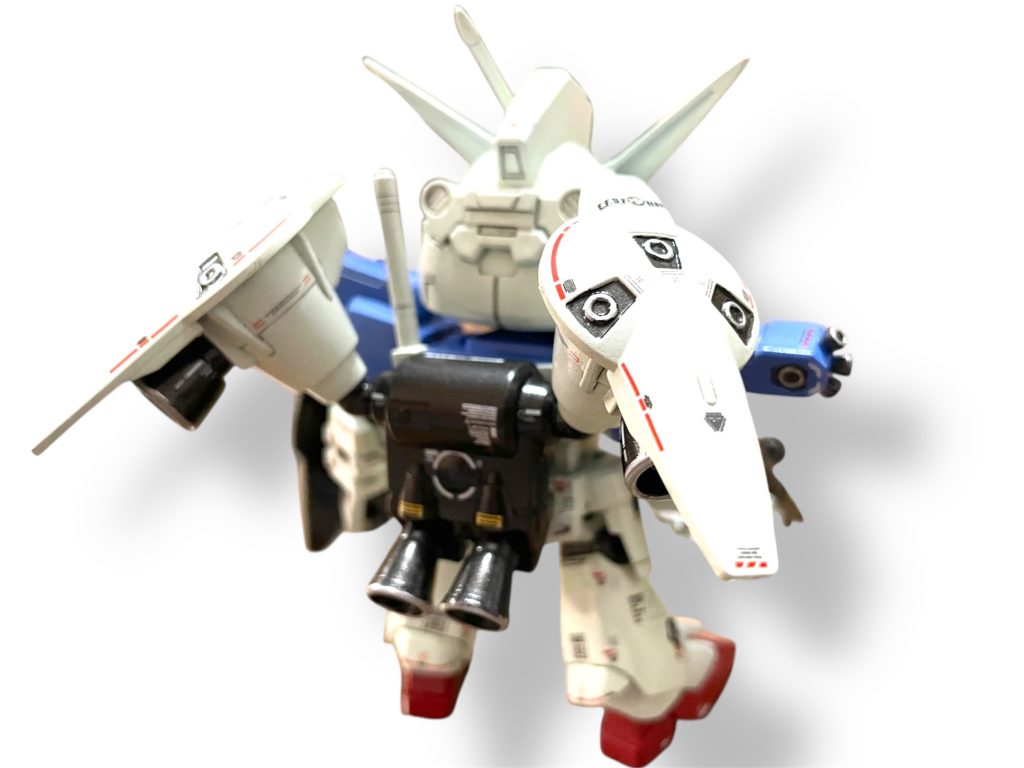 手足のパーツを交換、武器やシールドも元祖のもので♪