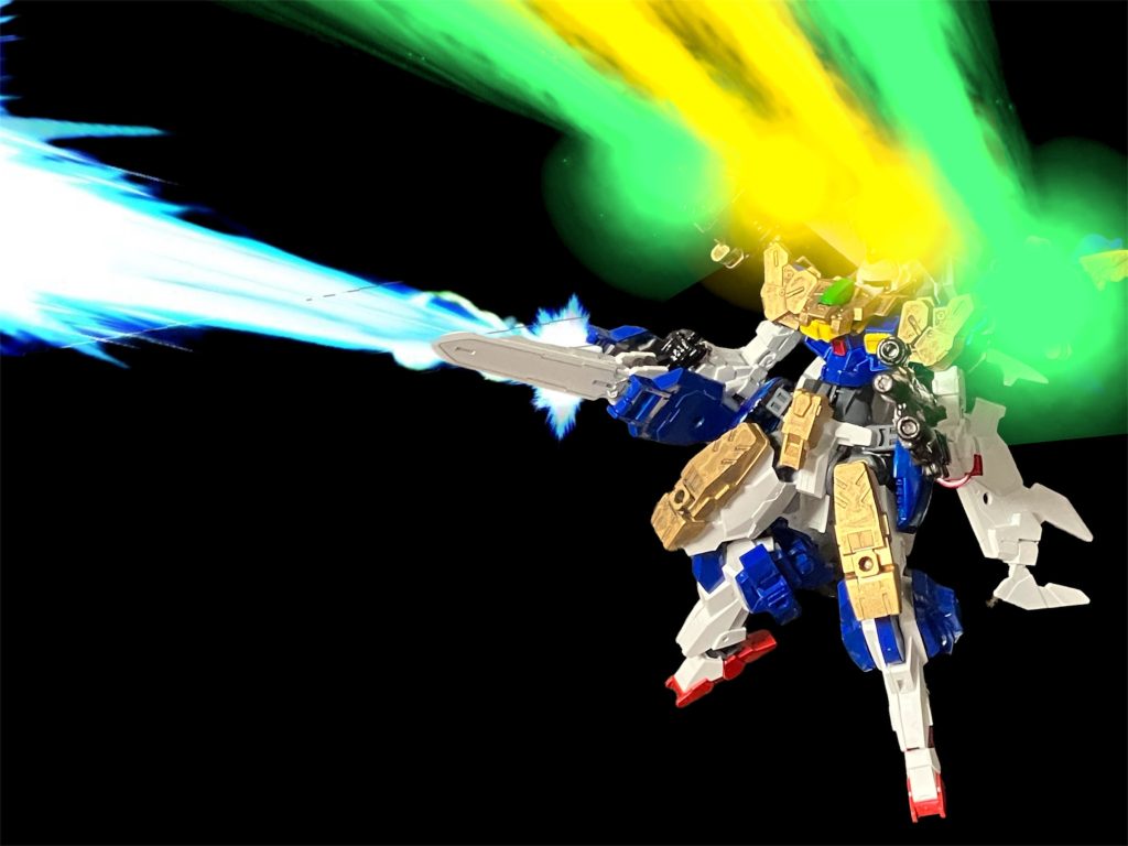 メガビームブレードライフル・両肩のクアッドキャノン・背中のメガビームキャノンの一斉射^_^