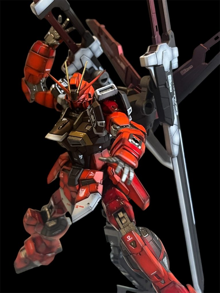 抜刀⚔赤は2種類使いつや消しと光沢で更にコントラストつけたつもりですが、写真にするとぜーんぜん分かりませんね😂