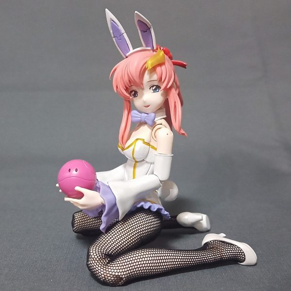 本編8枚目の製作中画像を編集したので改めまして(閲覧済またはお腹いっぱいの方申し訳ございません^^;)30MSレッグへのコダワリはさておき、それとは別にラクス元キットの脚部も付くようにちょっと弄ってみましたラクスキット太ももパーツ下半分は30MS基部と合体させた時それなりに短くなるので延長しつつ調整座りポーズをより自然な感じにできたと同時に元キットとの身長差も縮まりました(о´∀`о)（1枚目）