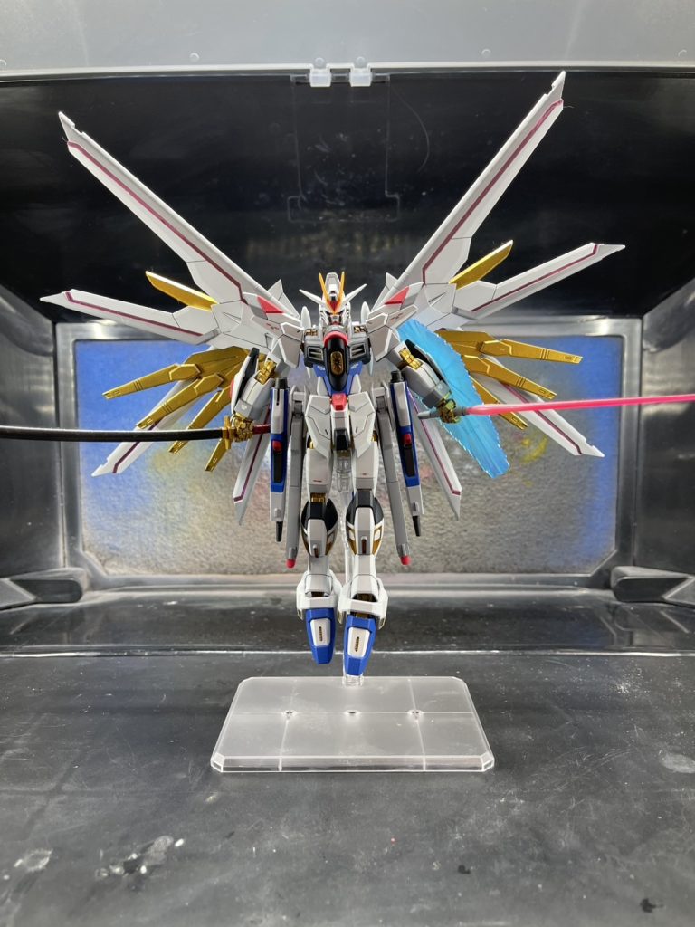 いつも飾るときに武器などを選べなくて、全部盛りにしてしまいます…