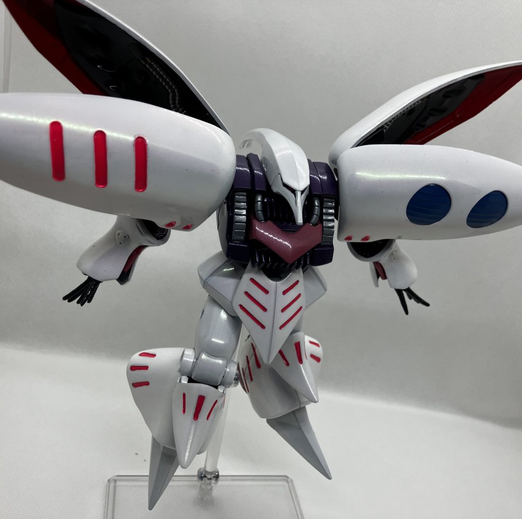 部品も少なくサクサク作れたのですが、黒の上に白がなかなかのらず、やめておけばよかったと何度も思いました。リンクルのパールカラーは綺麗な色で艶がでやすくて塗りやすかったです。リバイブ版もそのうち作ろうと思いますが、いつになるやら。
