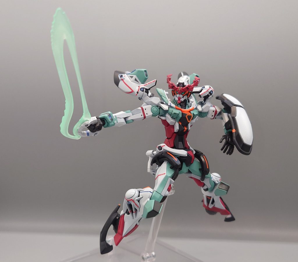 胸のオレンジのところのマスキングで力尽きて腹のところは塗分け諦めました、、、