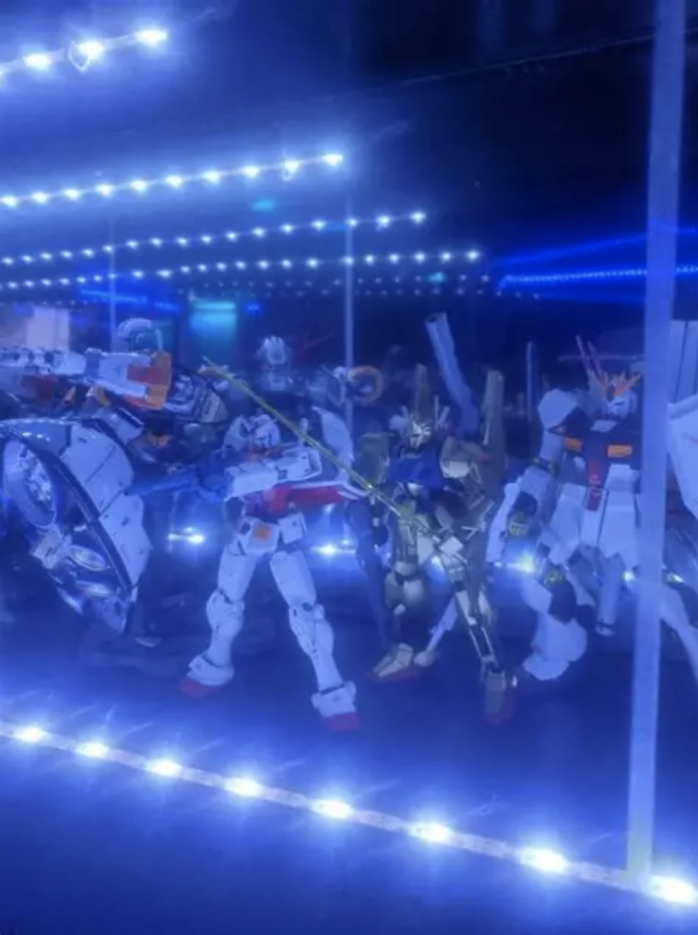 ガンダムパブ–4枚目/制作者：eguryuu