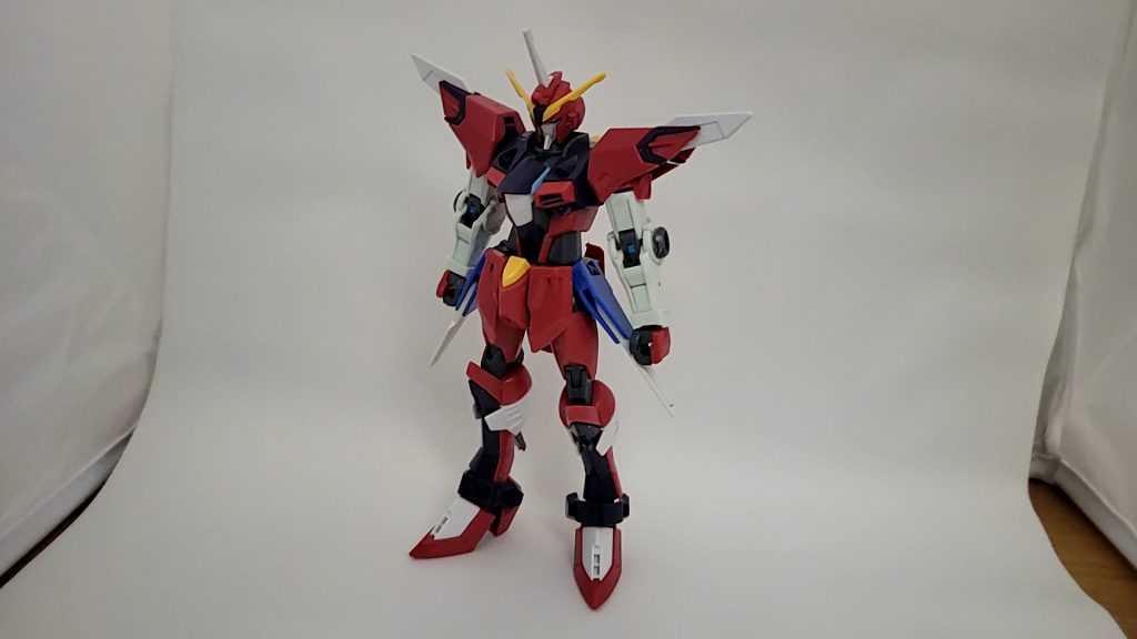 サイドスカートをAEG2、腕をGセルフのものに変更