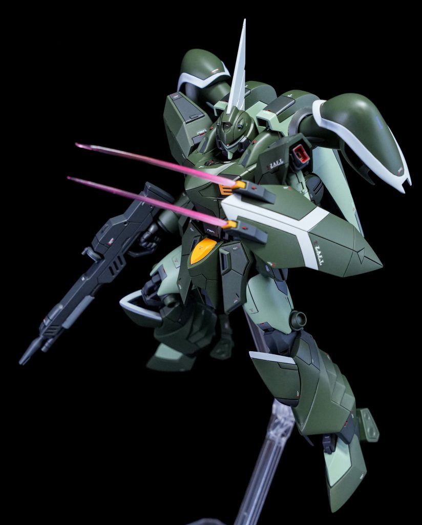 各種武装にエフェクトパーツを取り付け出来るよう改修しています