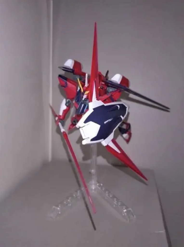 シールドブーメラン「アローモード」ティモリス人格の状態でのみ使える、広域射撃および斬撃モード。