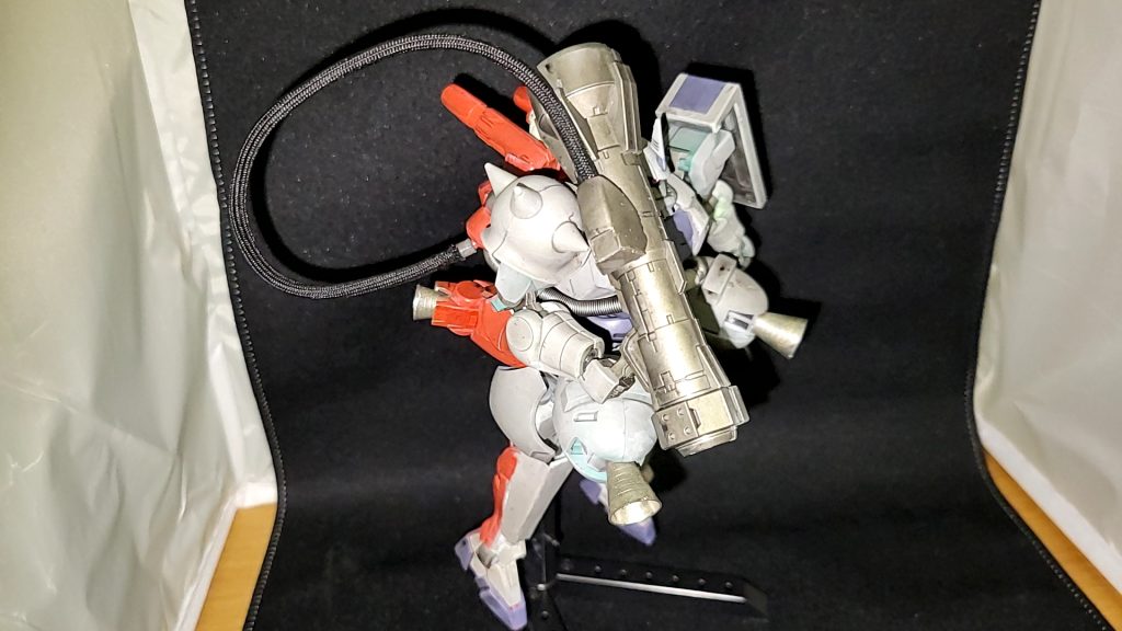 アムロ専用ザク　GQ–9枚目/制作者：丸山，