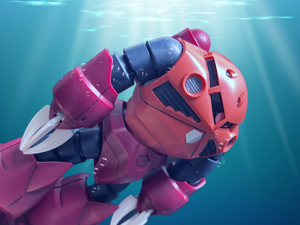 水中で移動しているシーンをイメージしました。(色味変えてます)