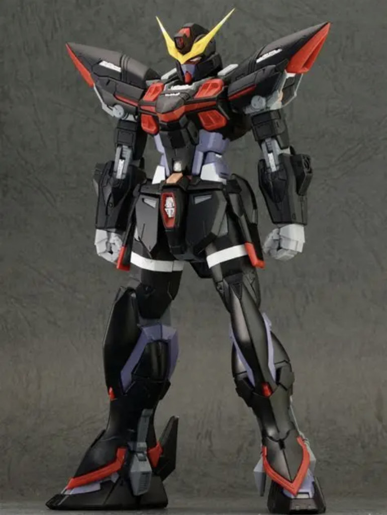 スジボリやプラ板、スターウォーズキットを使用してディテールを追加。アウトラインはあまり変えずに密度感を増すよう意識しました。