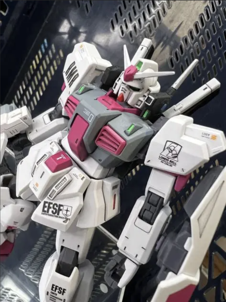 ガンダムMk-Ⅱ ライラ.ミラ.ライラ大尉搭乗機–4枚目/制作者：真樹京介