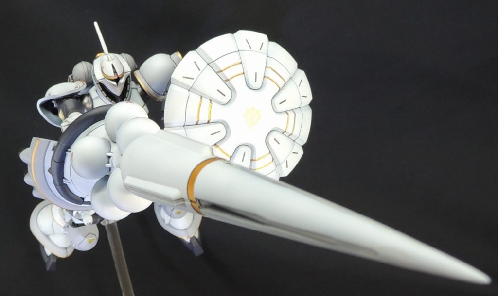 金色のラインを入れる箇所に