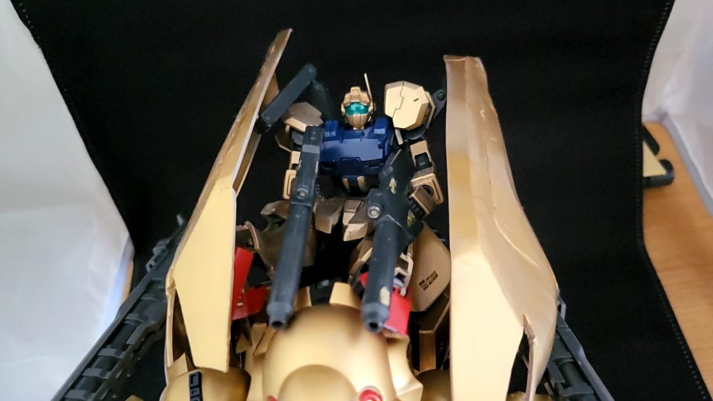 シロウズ専用機–5枚目/制作者：丸山，