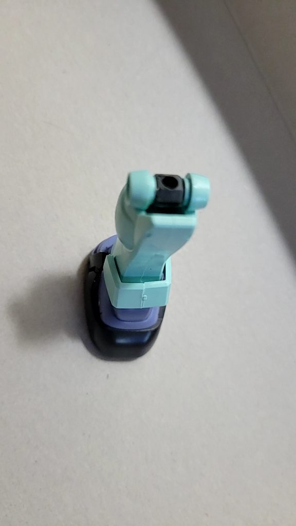 フッドパーツをヅダに変更