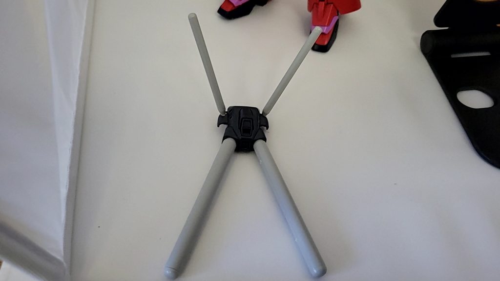 バックパックはザクマリナーのものにWAVEのプロペラントタンクを取り付け