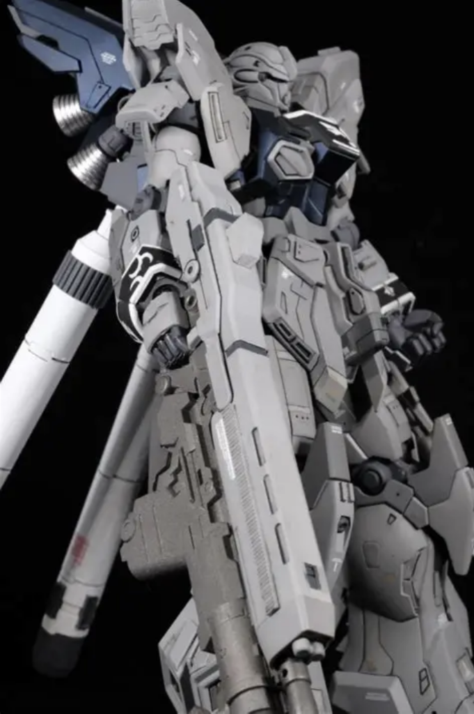 わかりにくいけどメイン装甲は2種類のグレーで塗り分け。