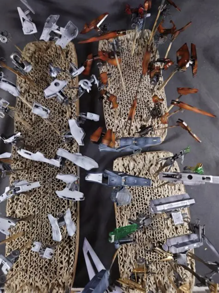 ガンダム·キュリオスGW–5枚目/制作者：やっすおう