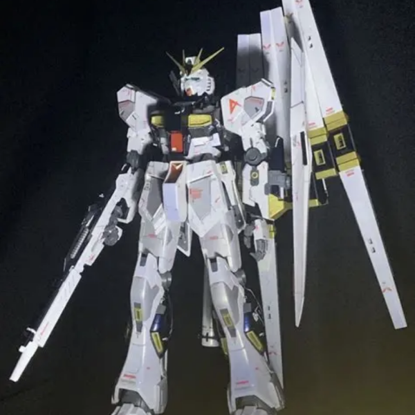 RX-93 νガンダム　パール&偏光