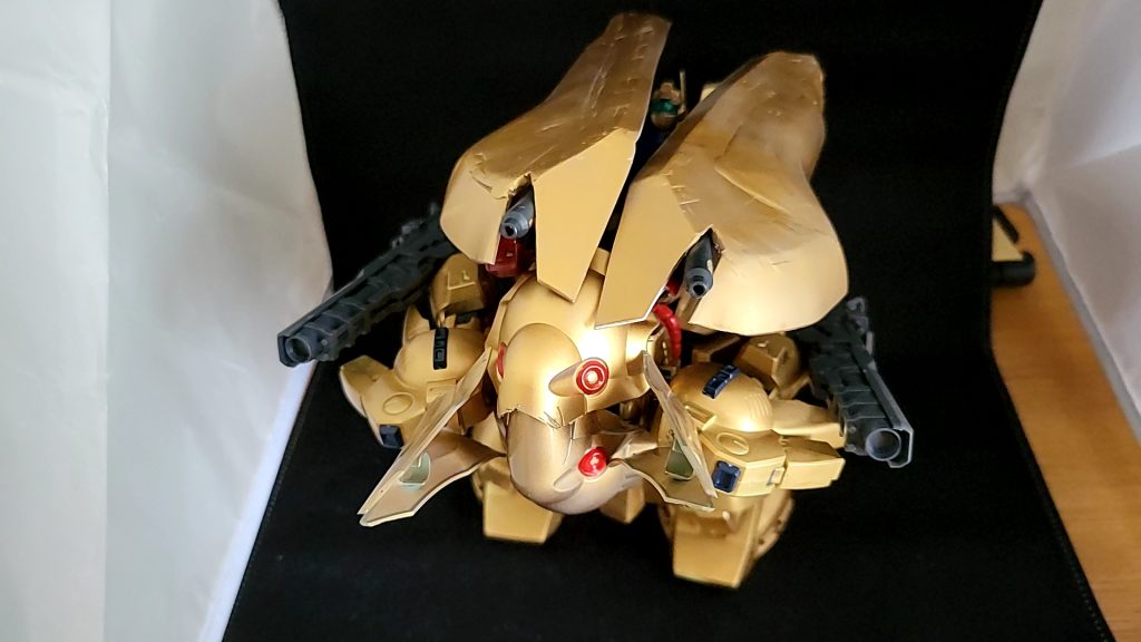 シロウズ専用機–4枚目/制作者：丸山，