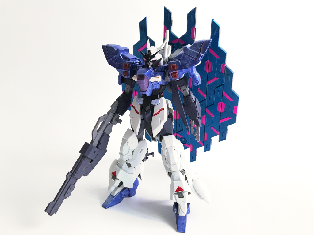 AGP-X1/MO フォールムーンガンダム[エルドラドアーズ]過去作「ホロウムーンガンダム」にサイコプレート8枚を追加する形で今回製作.ムーンガンダム本体には手を加えていません.