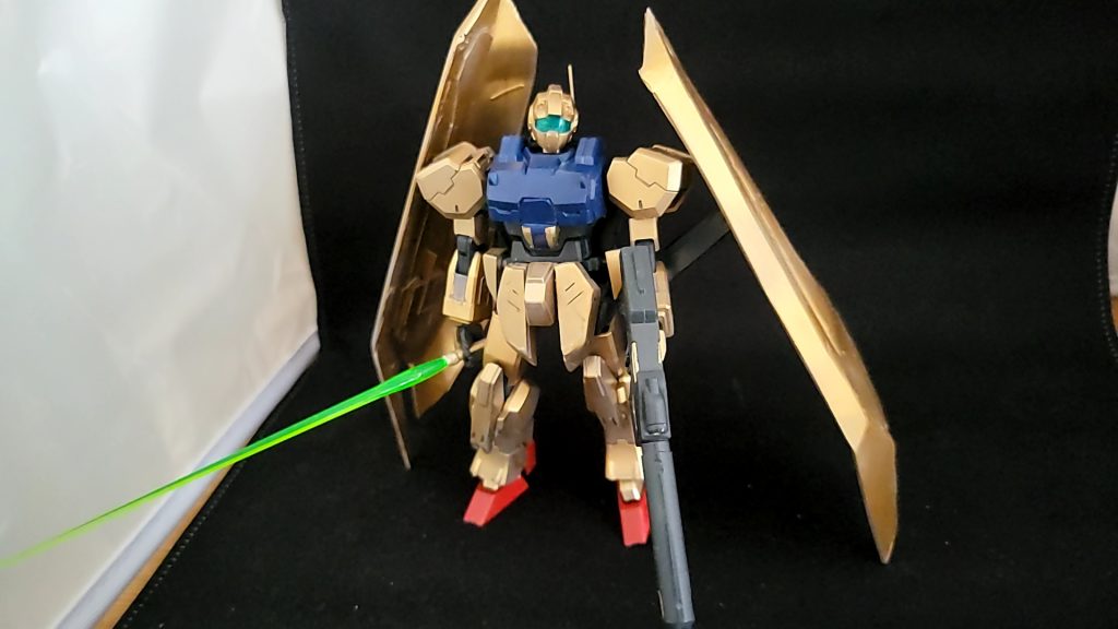 シロウズ専用機–7枚目/制作者：丸山，