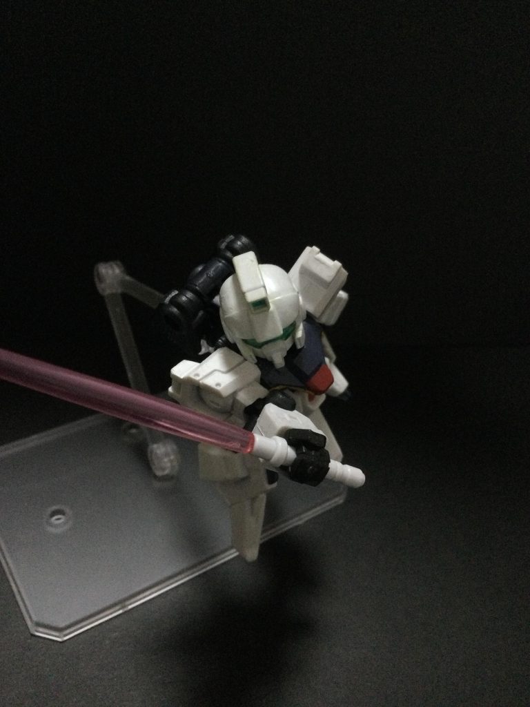 では、今回はここら辺でお開きにしたいと思います。最後にカスタムのレシピを載せておきます。頭 陸ジム頭部(ガンダムマーカーホワイトで塗装済み)胴体 ハイゼンスレイ肩、腕陸戦型ガンダム腰、足 ハイゼンスレイ(一部パーツ外し)バックパック エールストライカー(一部パーツ外し)です。また近いうちに別装備も投稿しますので、是非お楽しみに!ではでは〜!