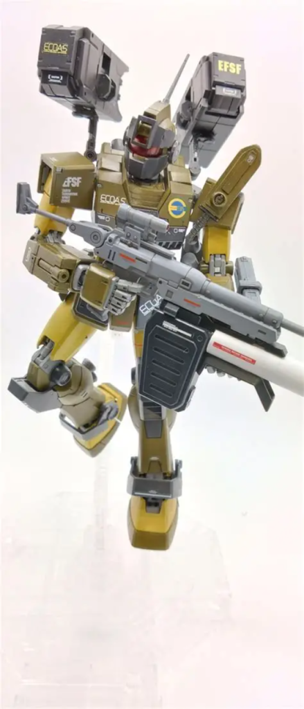 そのほかに二連スプレーガン・シモダ小隊と同じバックパックにミサイルランチャー