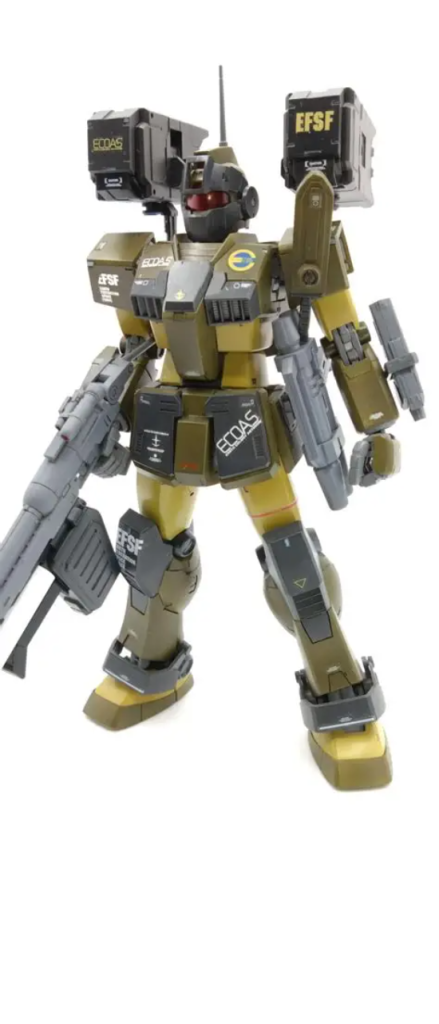 機動戦士ガンダムMSV ニゴリAの野望                  RGM-79SC ジムスナイパーカスタム コンロイ機一年戦争終結後ザビ家を支持する残党軍や関わった人・親族を摘発及び掃討を任務とする地球連邦宇宙軍特殊部隊エイリアンハンター(宇宙人狩り)部隊の副長コンロイ・ハーゲンセン中尉が乗る機体SCタイプをエイリアンハンター用に地球・コロニー・小惑星を活動を選ばずに任務を遂行するためにカスタマイズし主に施設内部での白兵戦用に専用のビームハンドガンとルナチタニウム合金を使用したナイフを装備しスナイパーライフルにショートタイプのハイパーバズーカを装備しているのが特徴