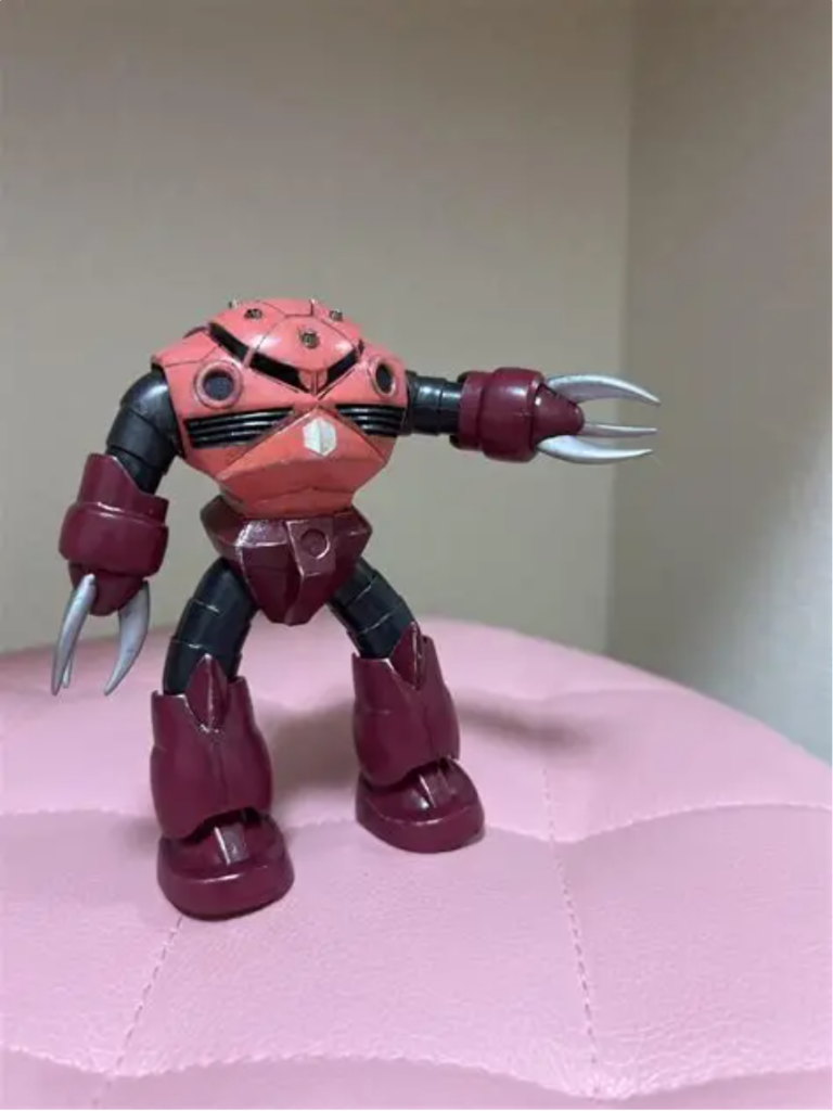 HIQPART EZ GUN MUZZLE埋め込んでみました。完成後の工作なので中に入ってしまって左腕もぎ取って救出💦