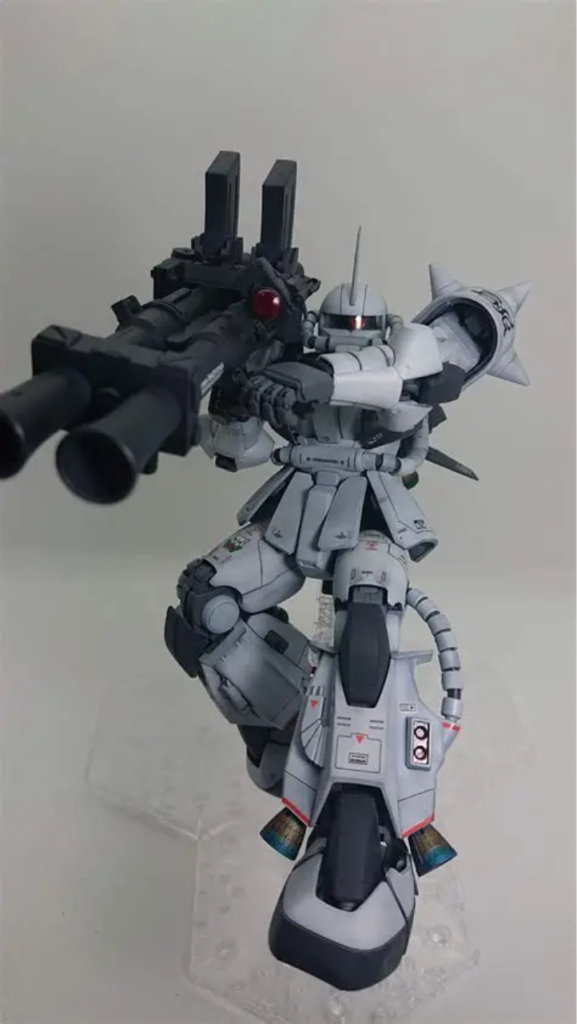 一年戦争　ア・バオア・クー戦終了直後の撤退戦に仕様したシン・マツナガ高機動ザクの最後の活躍をイメージして作成しました。