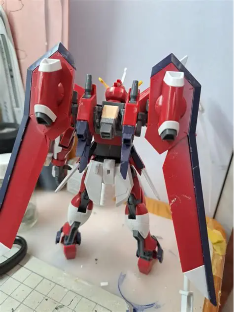 背部もジャンク品でスラスターに改修しました。