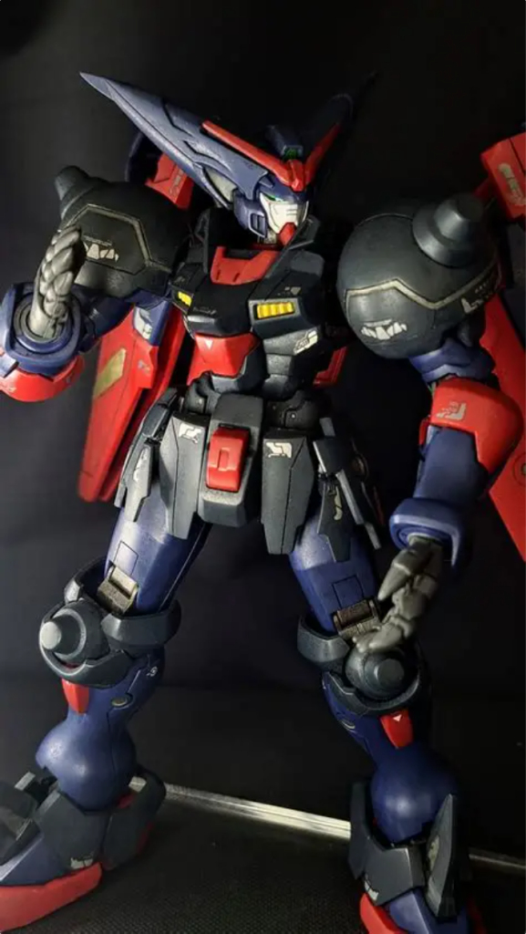 今回は面出しやエッジ出しなどの工作をしっかり頑張って、成型色仕上げでもかっこよく作ることを目指しました。時間をかけて、色々なところを尖らせたので、きっと良い見た目になっているはず!