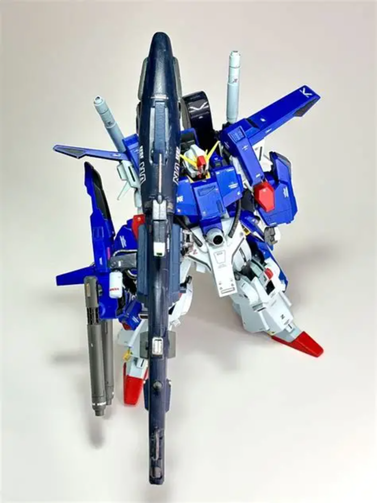 ハイパー・メガ・キャノンをパージした姿。