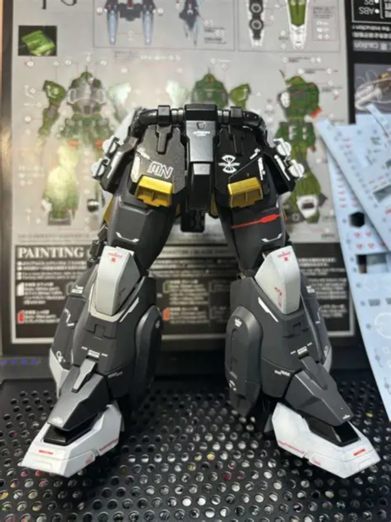 デカール付けるとやはり3倍増しで良く見える！！ 