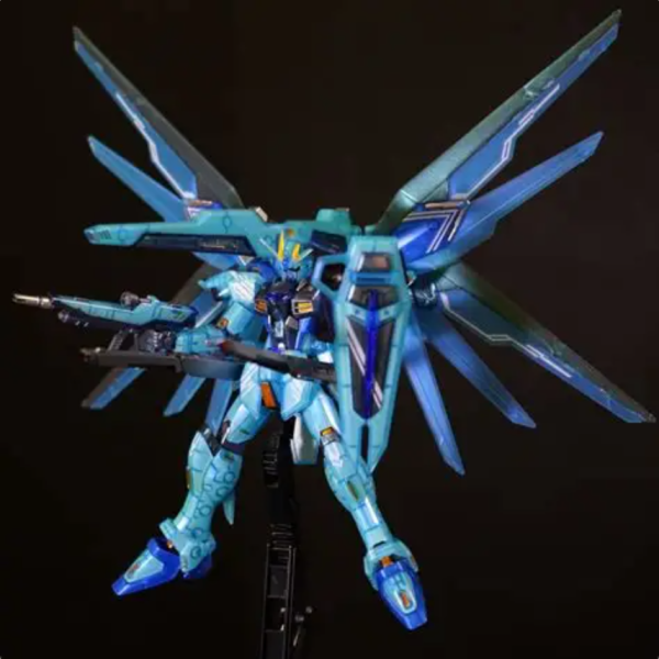 フリーダムガンダム　ポラライズドクリア