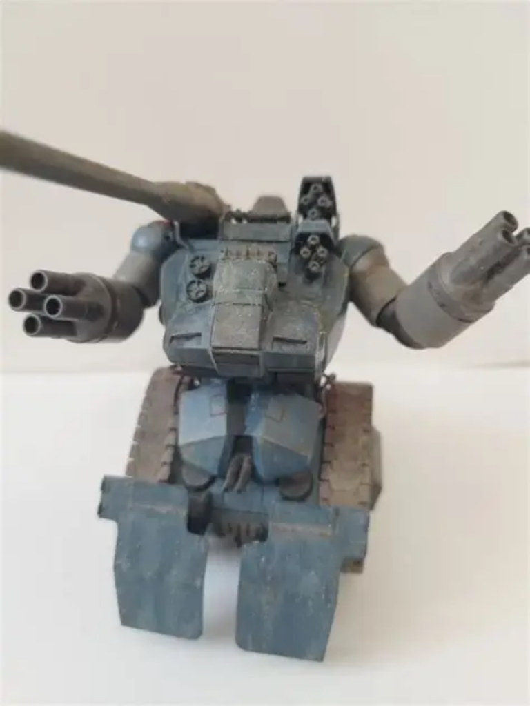 タンクなので前面は装甲増々ですが、横、背面はマシンガンでやられそうです。