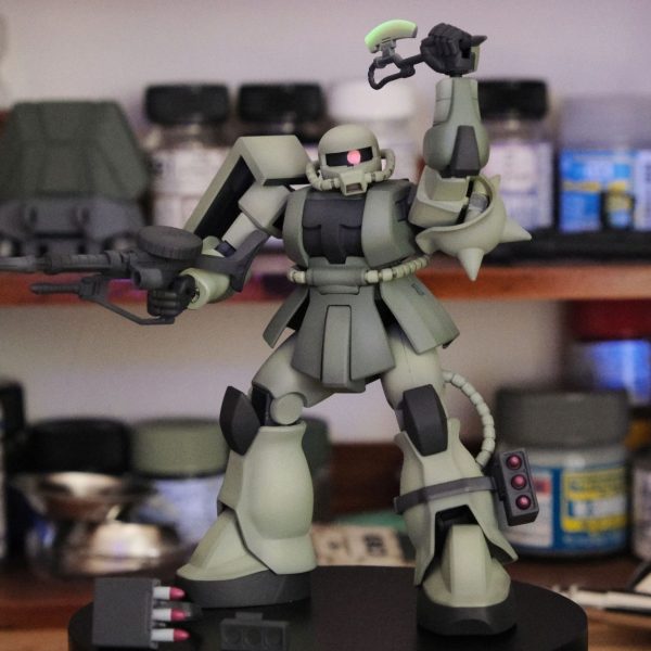 ザク ii hg040 人生で初めてHGを組み立てる