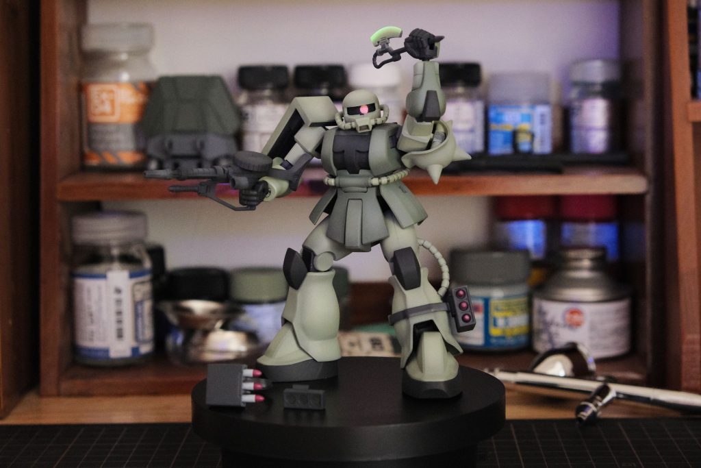 ザク ii hg040 人生で初めてHGを組み立てる–7枚目/制作者：Coke.NT