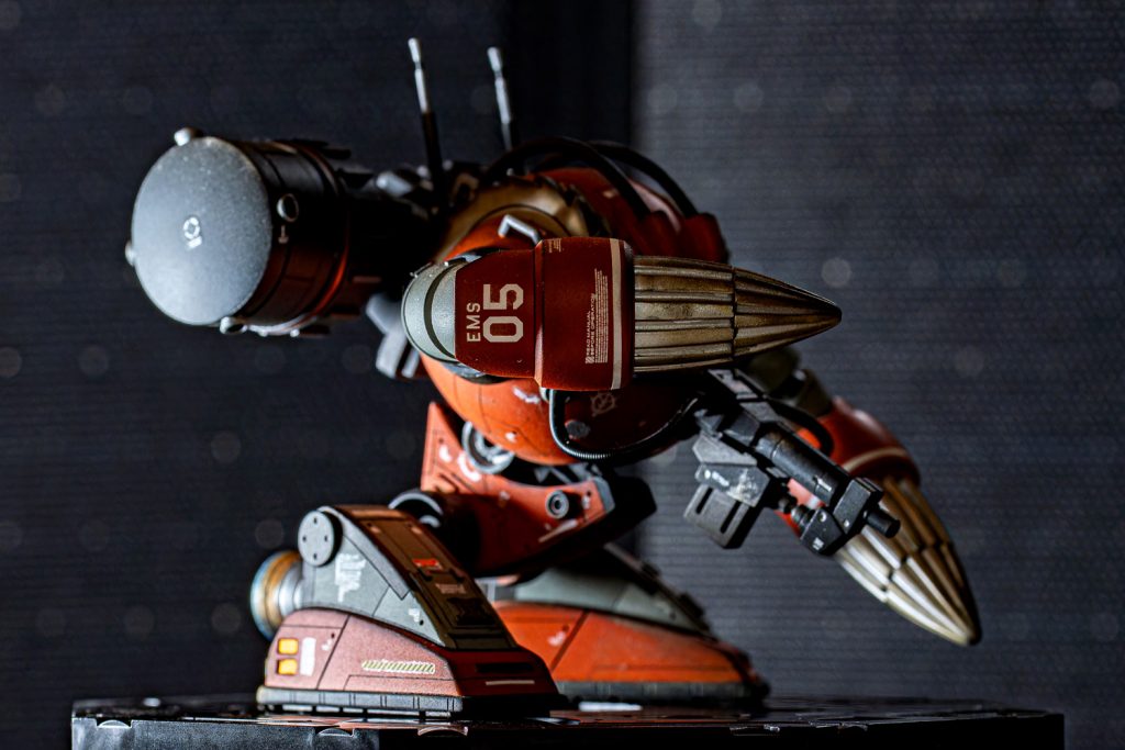 高機動型アッグ–3枚目/制作者:Kaki.