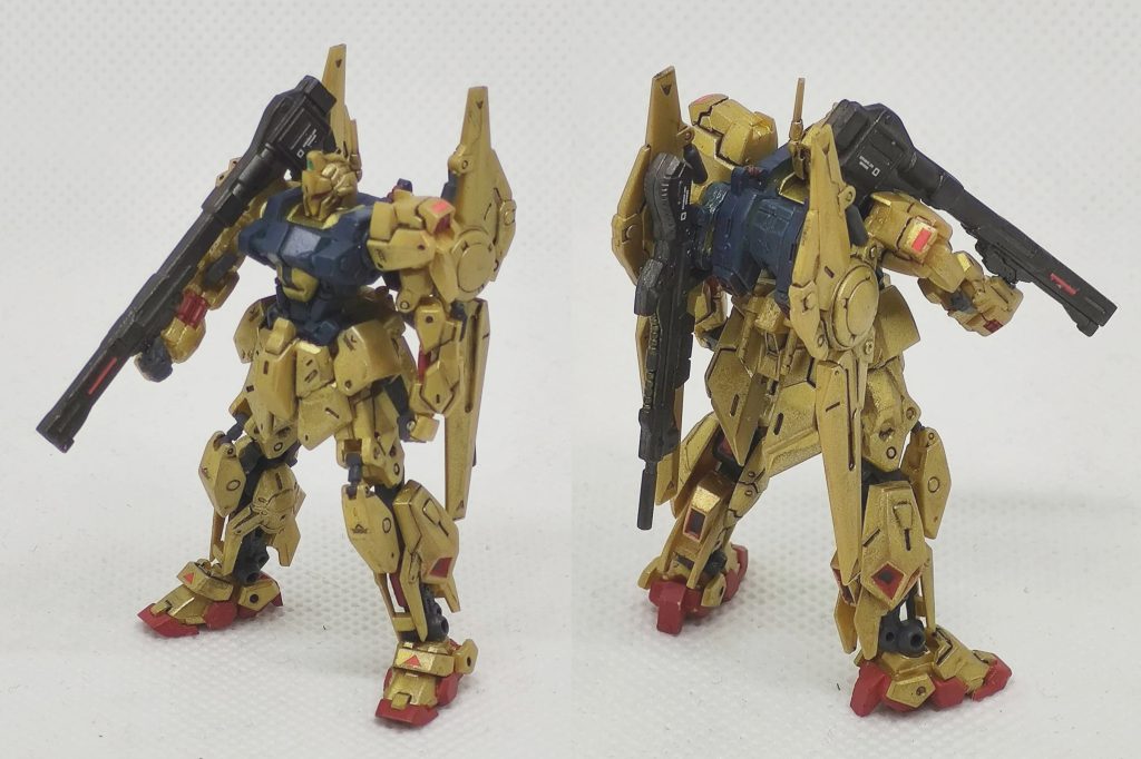 キット自体はビームライフルの右手持ちで、クレイバズーカを背中に固定なポーズなのですが、逆にクレイバズーカ右手持ちでビームライフルを背中に固定が出来るようにしています(固定はマグネット)。