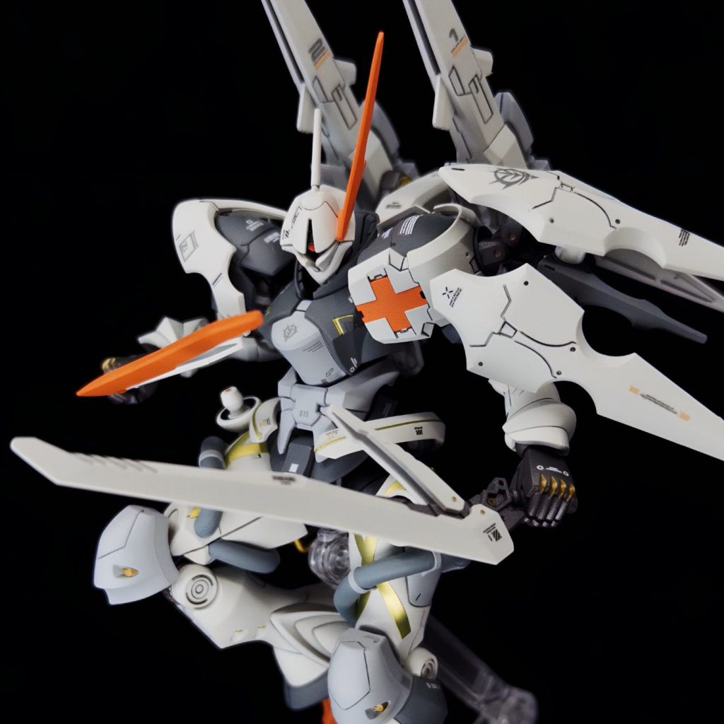 03DD8900-E1BF-4B18-97EE-