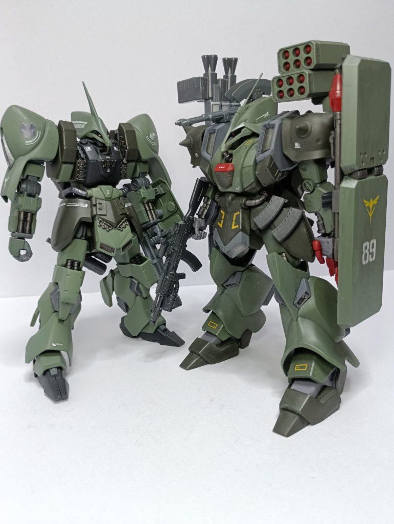 以前作った旧キットのミキシングのガルスJと、やっぱりディテールとか全然違います。最後までご覧いただきありがとうございます。