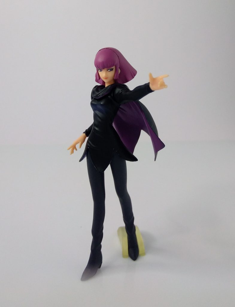【おまけ】キュベレイ制作中に昔ガチャで引き当てたハマーン様のフィギュア持ってたなぁと思い出し、マウンテンサイクルから掘り当てました。調べたら「HGIFシリーズ ガンダムヒロイン2(2002年10月下旬発売)」のひとつでした。今では200円では絶対販売できないですね😩なかなかのクオリティですが、目の縁取りの黒色がふと過ぎると感じたので、つまようじの先にコンパウンドをつけて静かに磨きました。