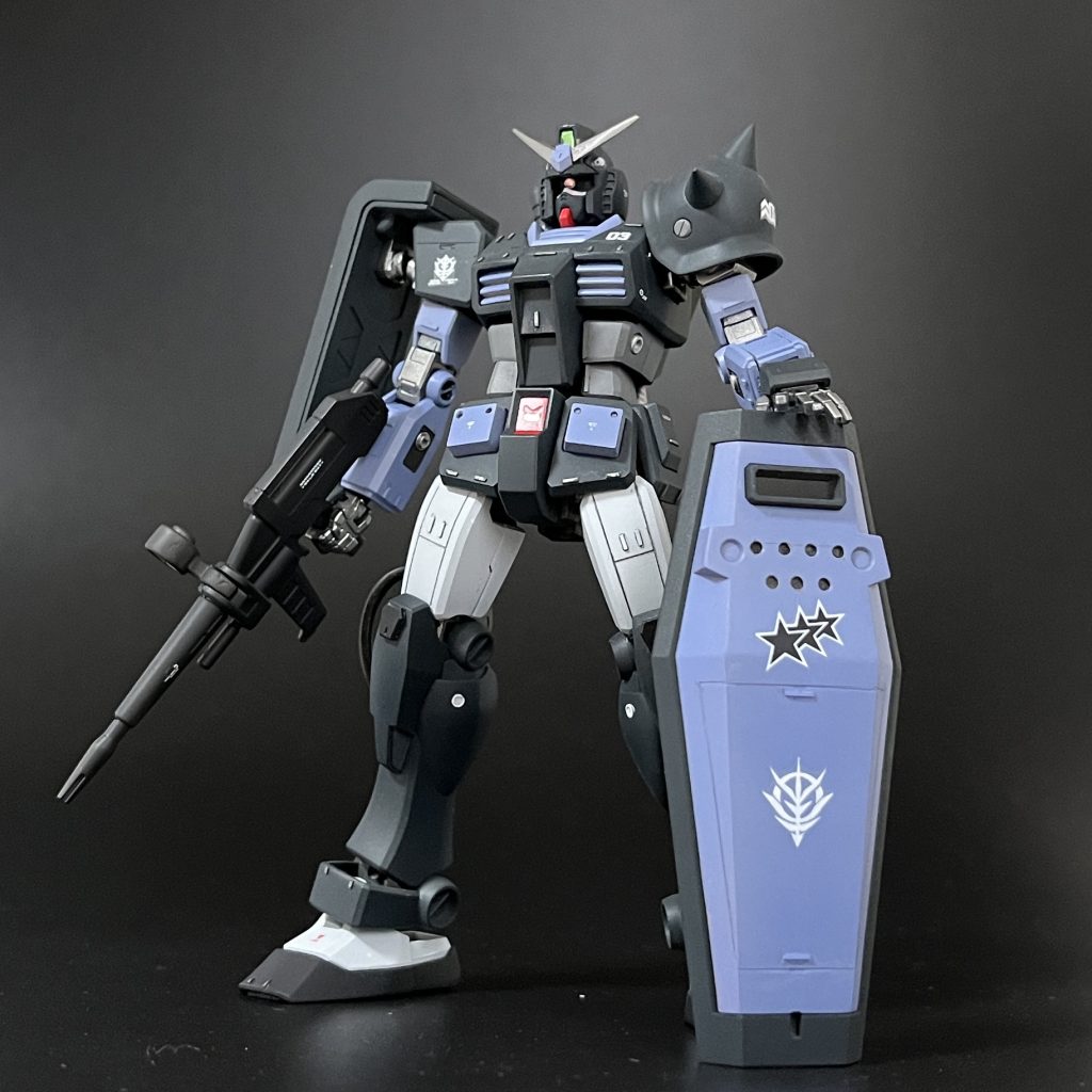 今回、ハンドパーツは「ビルドハンズ角形」を使用していますので、こういうポーズも似合いますね。