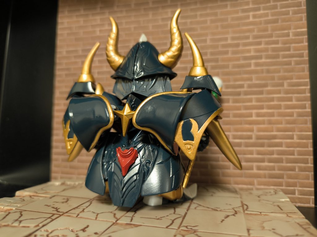 試行錯誤にめっちゃ時間かかった背面マント！？部ですがキット以外はボールデンのみでなんとかまとまりました😌